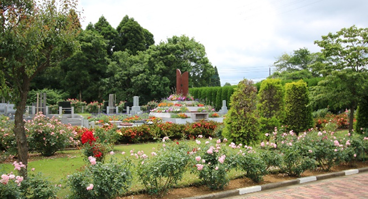 イギリスの樹木葬と東京近郊にあるバラのある樹木葬 公式 樹木葬なら松戸家