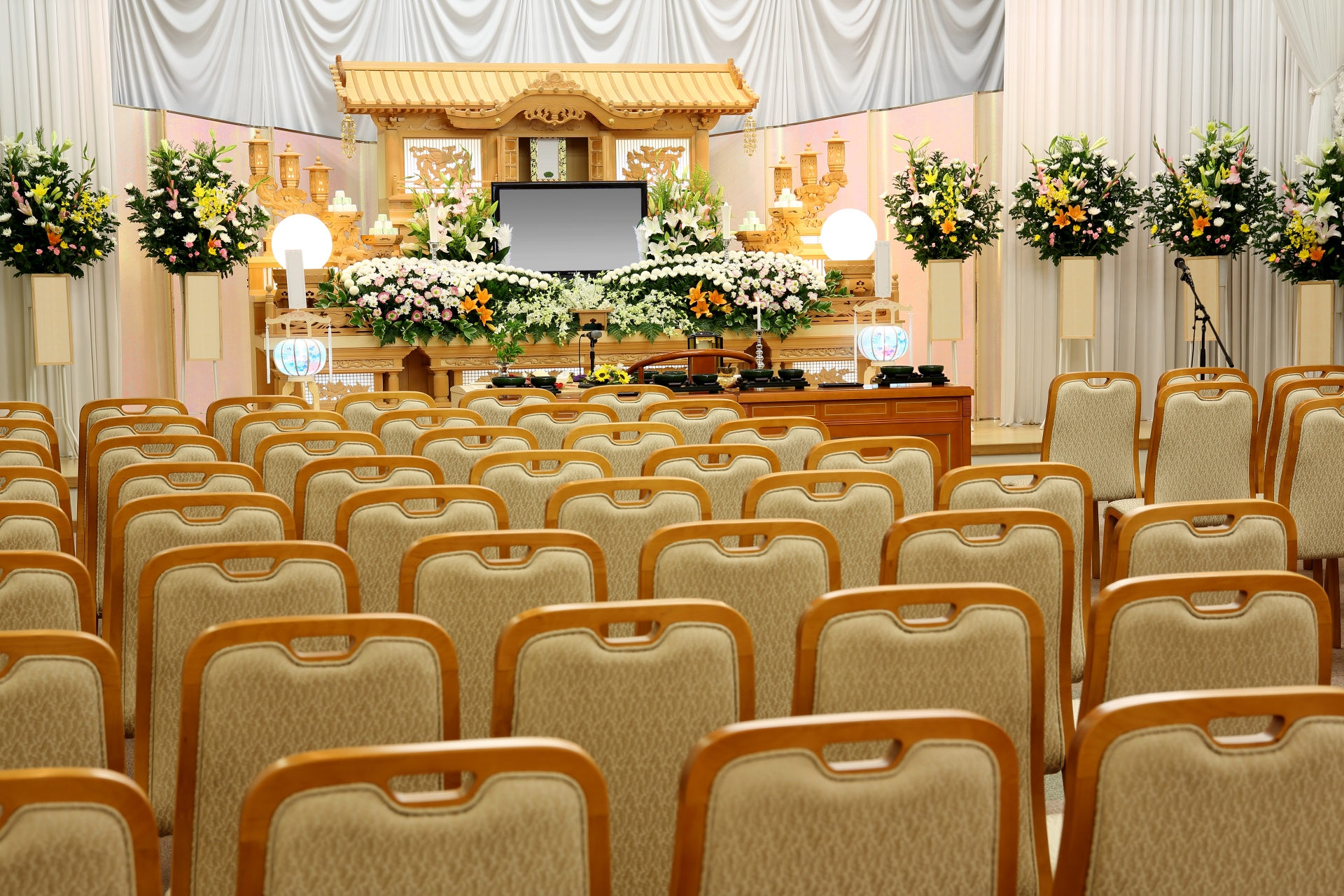 家族葬の費用相場と内訳